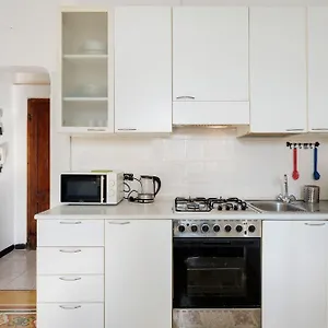 casa-veronica.hotelitalianriviera.com/